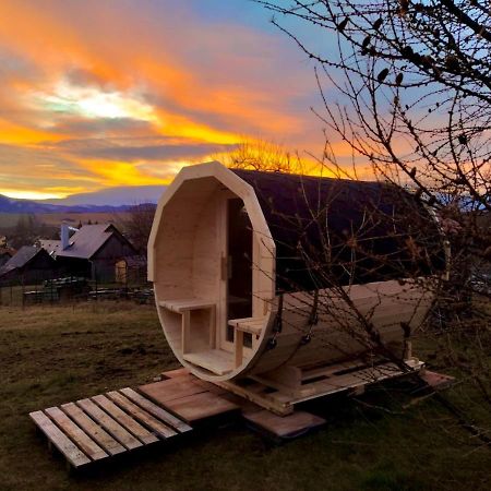 Štrba Trinity Log Cabin Wellness Resort מראה חיצוני תמונה