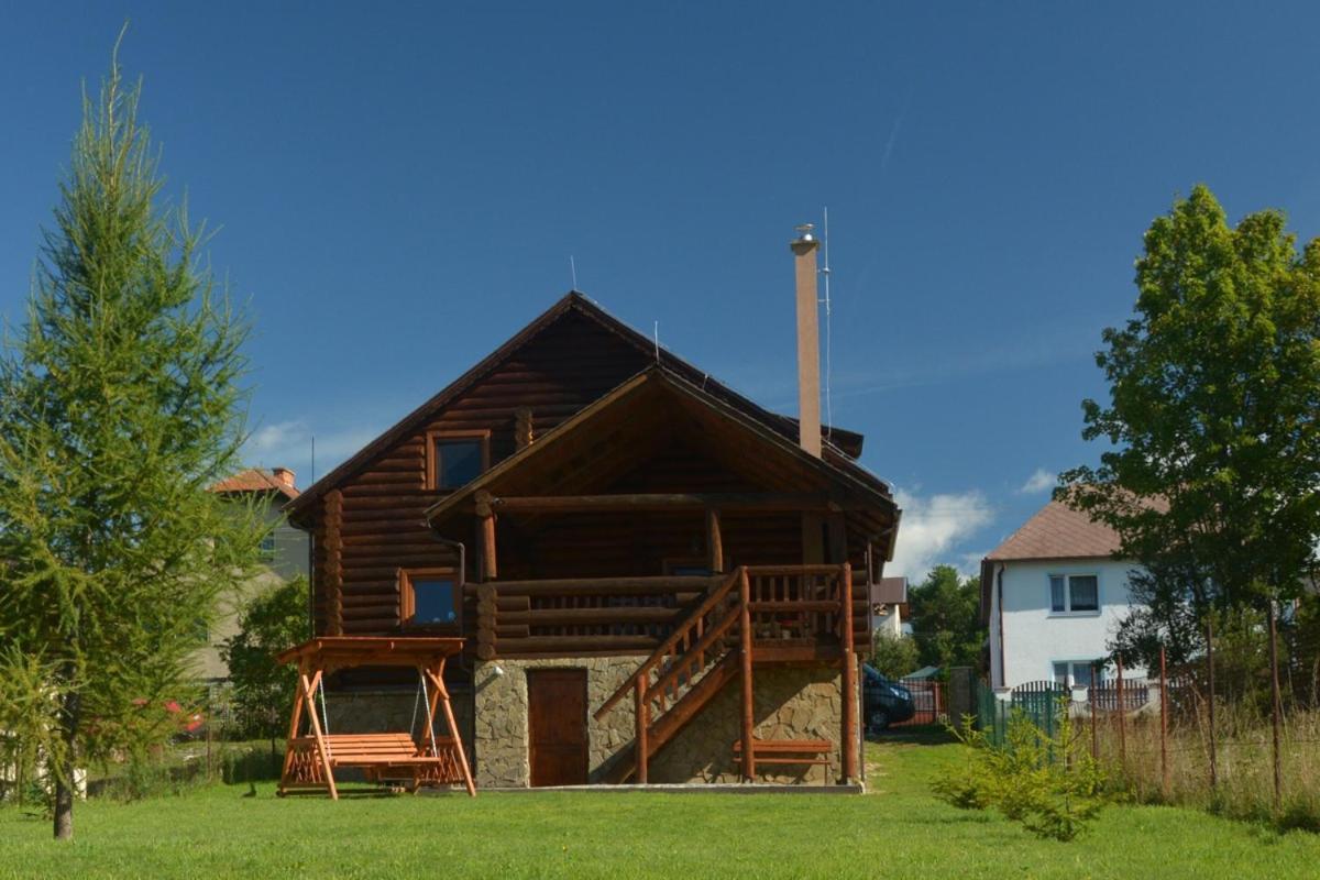 Štrba Trinity Log Cabin Wellness Resort מראה חיצוני תמונה