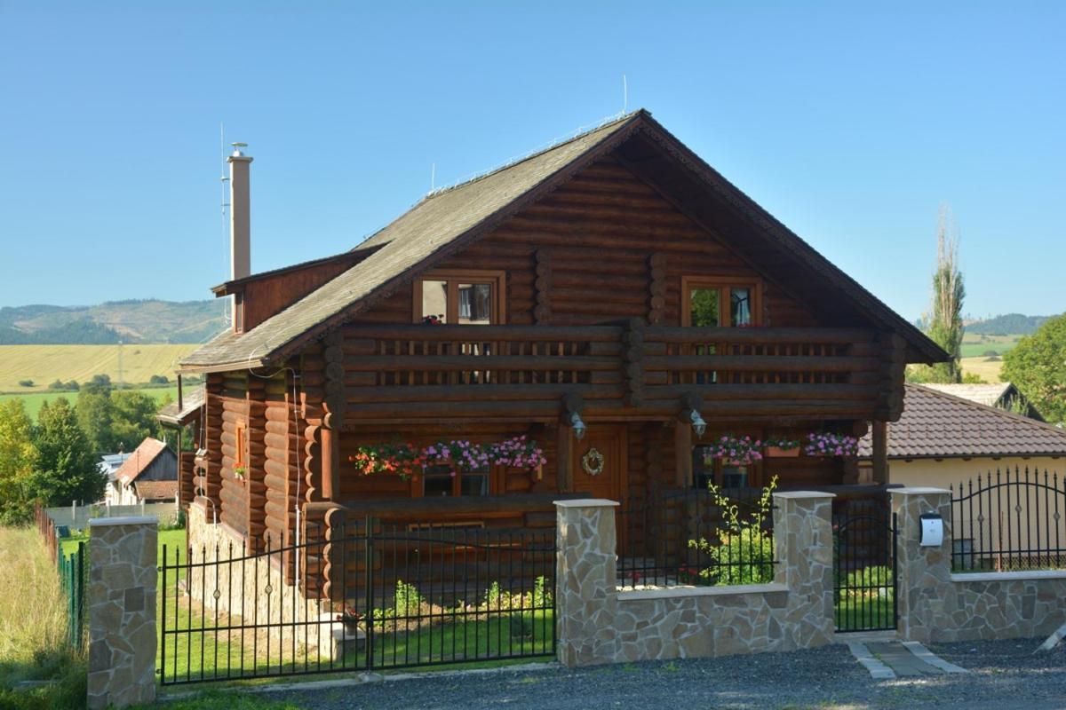 Štrba Trinity Log Cabin Wellness Resort מראה חיצוני תמונה