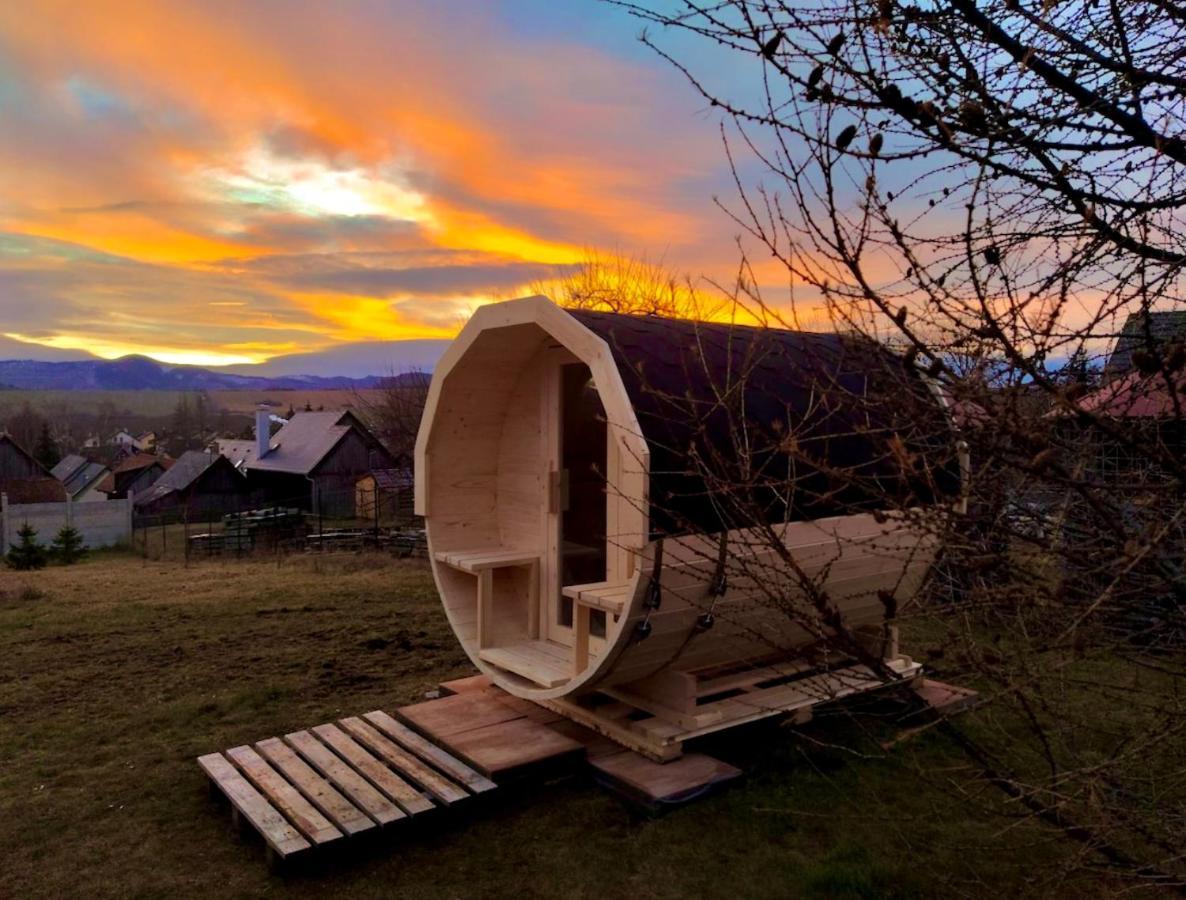 Štrba Trinity Log Cabin Wellness Resort מראה חיצוני תמונה